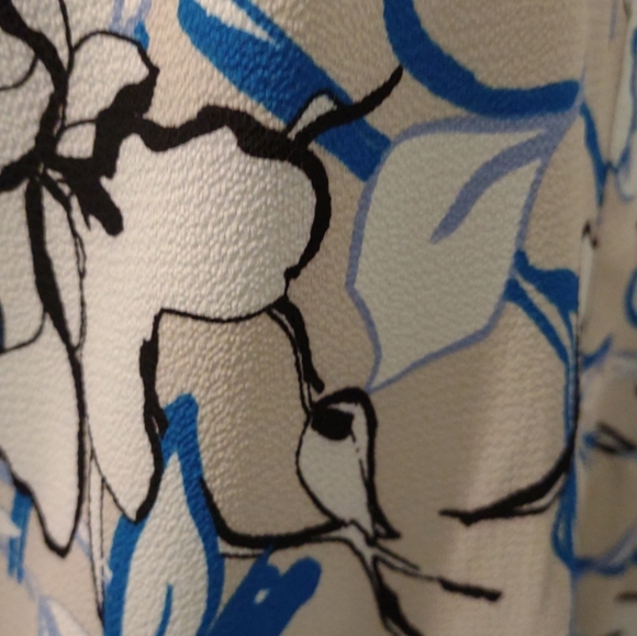 WOMEN'S JONES New York Button Down Blue Floral Multicolor Long Sleeve Blouse Lg - Picture 7 of 7